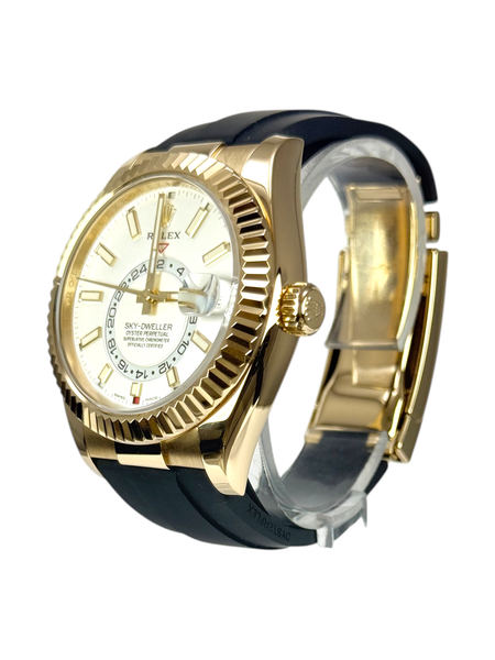 Rolex Sky-Dweller 326238